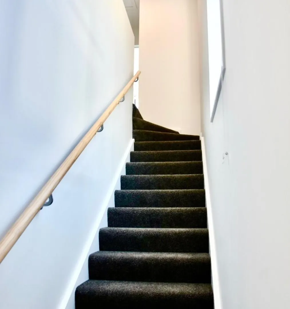 Chch Near Cbd Sleek New Townhouse 3 Beds 3 Bath With Onsite Garage Villa Christchurch 0*,